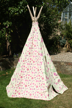 flower-and-butterfly-teepee-play-tent