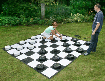giant-draughts-pieces